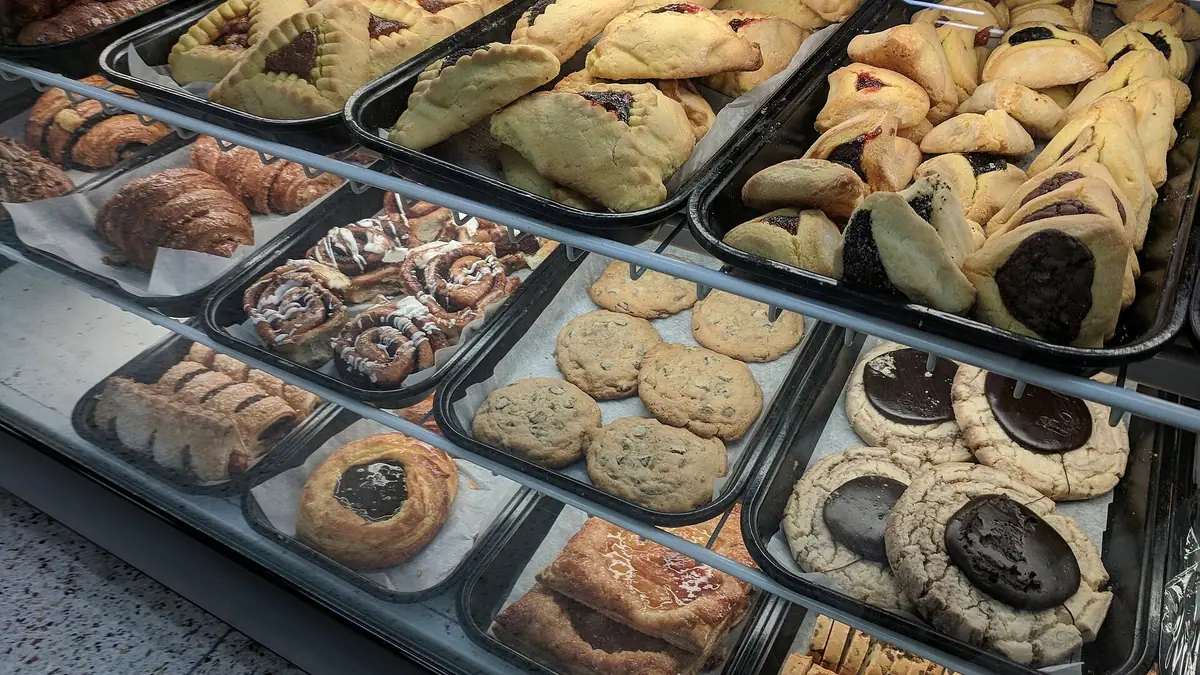 Nafees bakers and sweets – bakery in Fenham, Newcastle upon Tyne